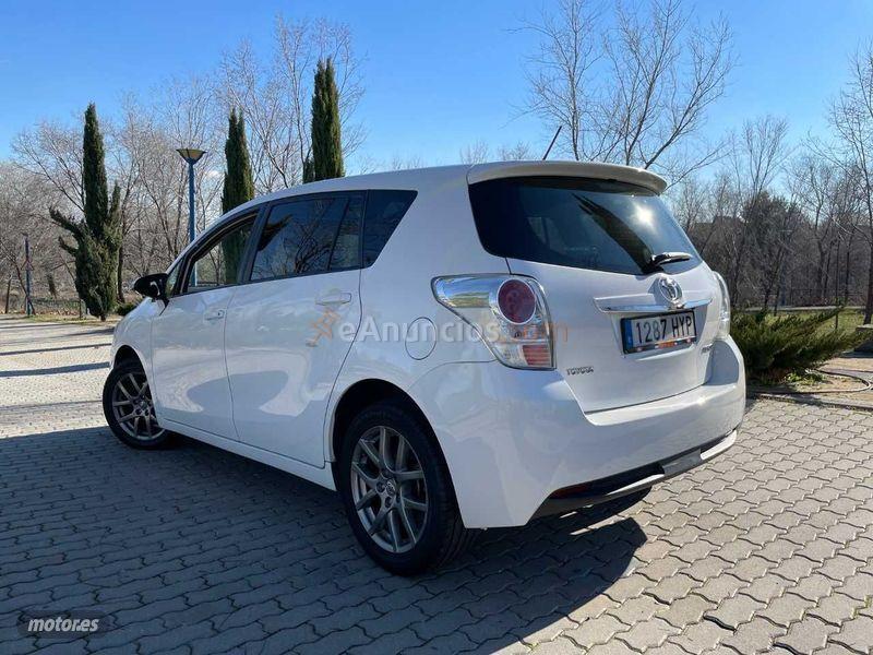 Toyota Verso 130 Advance 7pl. de 2016 con 145.000 Km por 11.990 EUR. en Madrid