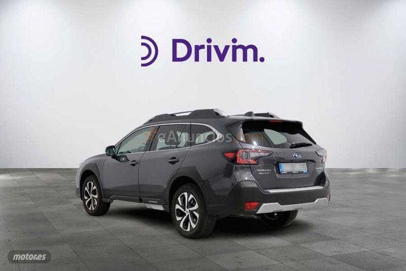 Subaru Outback 2.5i Touring CVT Lineartronic AWD de 2021 con 8.900 Km por 41.900 EUR. en Barcelona