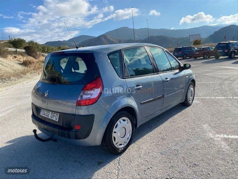 Renault Scenic CONFORT EXPRESSION 1.9DCI de 2005 con 195.000 Km por 2.500 EUR. en Alicante