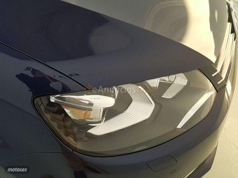 Volkswagen Sharan Sport 2.0 TDI 130kW 177CV DSG de 2020 con 17.327 Km por 40.995 EUR. en Jaen