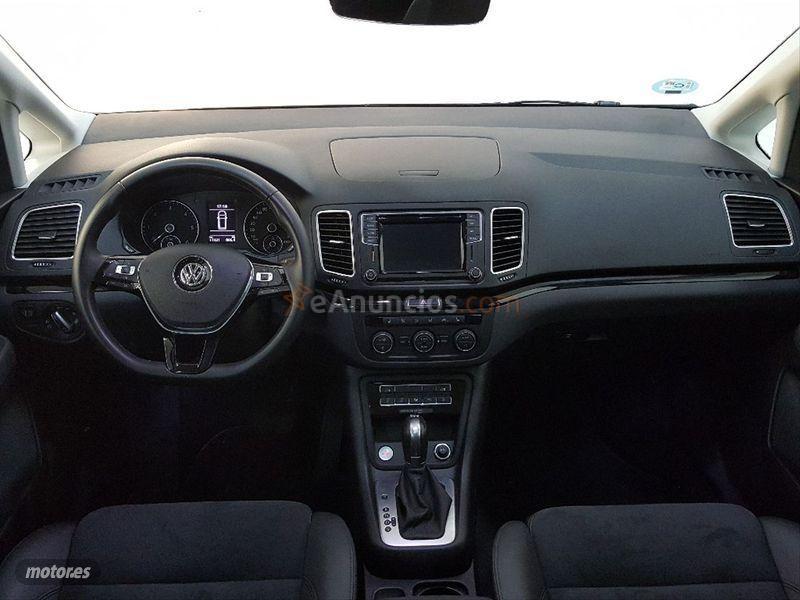 Volkswagen Sharan Sport 2.0 TDI 130kW 177CV DSG de 2020 con 17.327 Km por 40.995 EUR. en Jaen