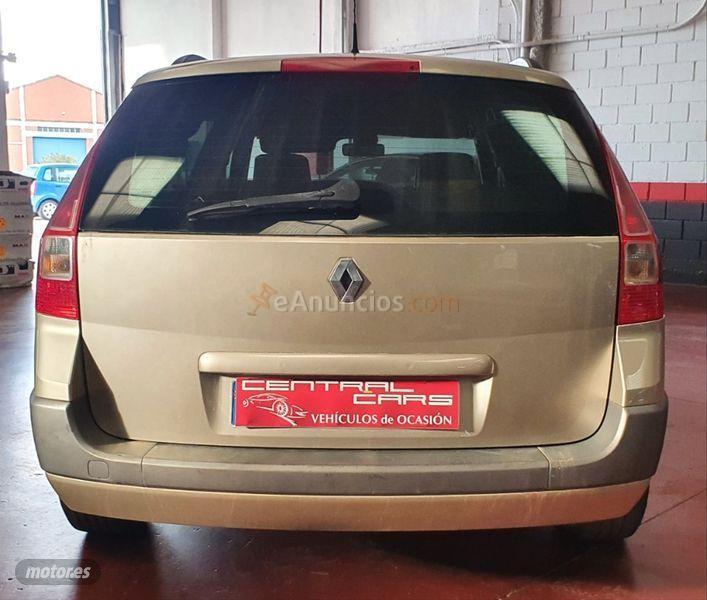 Renault Megane Grand Tour Business 1.5dCi105 de 2006 con 175.000 Km por 2.999 EUR. en Zaragoza