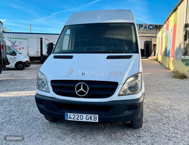 Mercedes Sprinter 315 CDI LARGO 3.5T T. ALTO de 2009 con 1 Km por 9.999 EUR. en Madrid