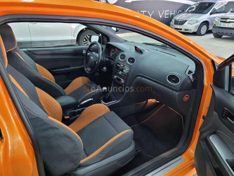 Ford Focus 2.5I ST 225CV 