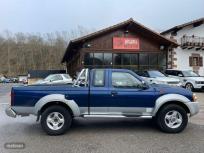 Nissan Pick up 4X4 King Cab de 2004 con 170.000 Km por 13.500 EUR. en Navarra