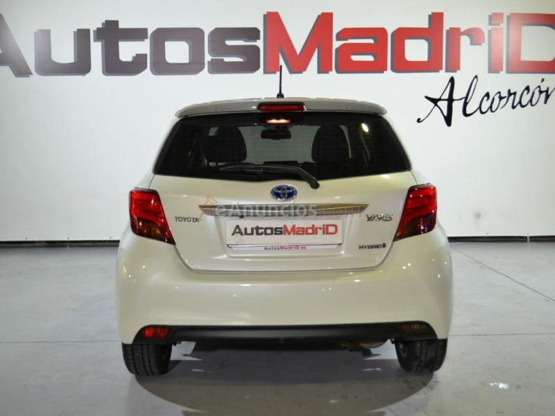 Toyota Yaris Hybrid Advance