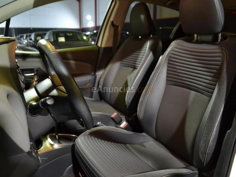 Toyota Yaris Hybrid Advance