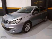 Peugeot 308 Nuevo 308 SW Access 1.2 PureTech 110 de 2015 con 71.000 Km por 10.995 EUR. en Tarragona