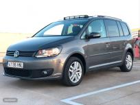 Volkswagen Touran 1.6 TDI 105cv Advance de 2013 con 116.000 Km por 12.900 EUR. en Barcelona