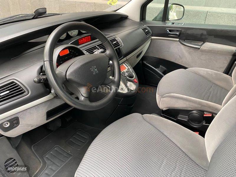 Peugeot 807 Style 2.0 HDI 160 FAP Automatico de 2013 con 136.000 Km por 12.500 EUR. en Barcelona