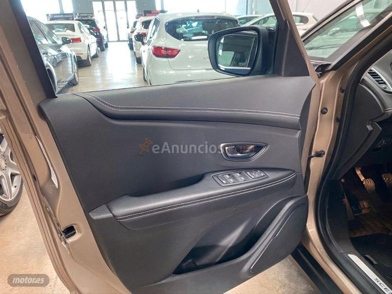 Renault Grand Scenic Zen dCi 81kW 110CV de 2017 con 175.000 Km por 13.900 EUR. en Sevilla