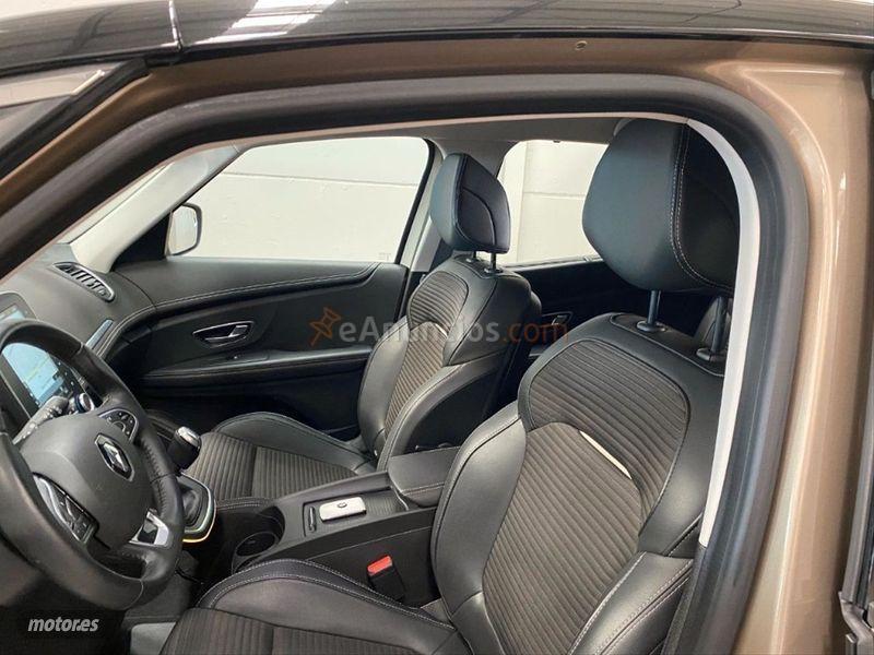 Renault Grand Scenic Zen dCi 81kW 110CV de 2017 con 175.000 Km por 13.900 EUR. en Sevilla