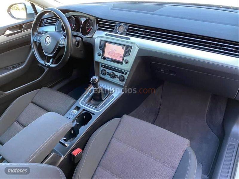 Volkswagen Passat Variant Advance 2.0 TDI 110kW150CV BMT de 2016 con 57.000 Km por 19.990 EUR. en Badajoz