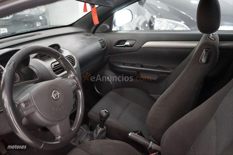 Opel Tigra Sport 1.3 CDTi de 2005 con 221.000 Km por 3.800 EUR. en Valencia