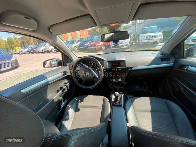 Opel Astra 1.9 CDTi Cosmo 150 CV SW de 2007 con 135.000 Km por 4.800 EUR. en Vizcaya