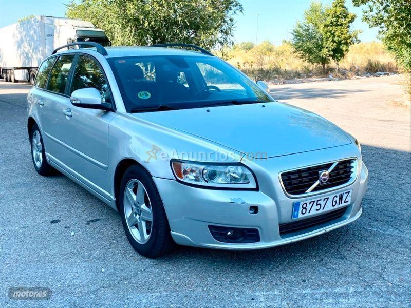 Volvo V 50 1.6D DRIVe Momentum de 2010 con 251.200 Km por 5.900 EUR. en Madrid
