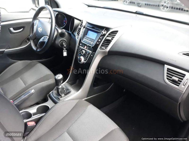 Hyundai i30 CW 1.6 CRDi 110cv BlueDrive Klass de 2016 con 79.989 Km por 13.890 EUR. en Madrid