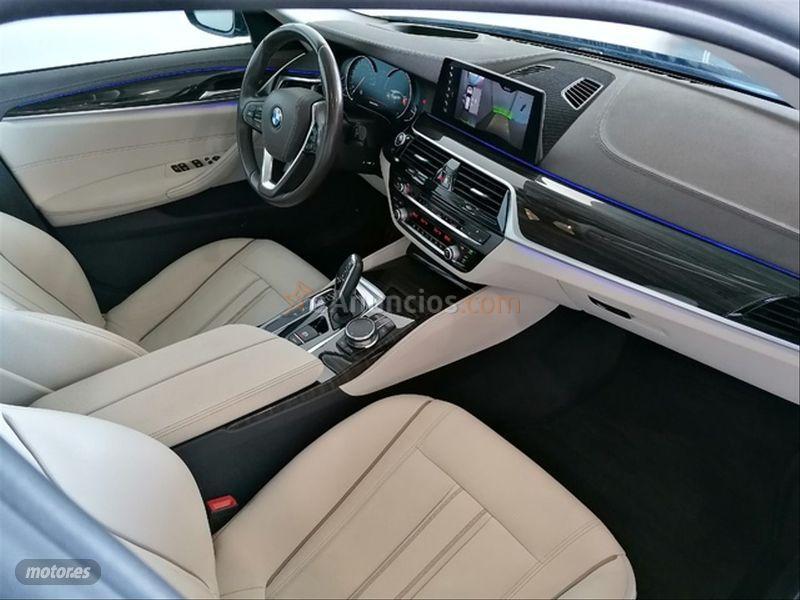 BMW Serie 5 520D TOURING de 2017 con 119.999 Km por 34.000 EUR. en Madrid