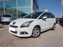 Peugeot 5008 Allure 1.6 HDI 115 FAP de 2013 con 143.850 Km por 9.900 EUR. en Cadiz