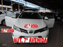 Toyota Auris Hybrid Active Touring Sports de 2015 con 155.000 Km por 7.500 EUR. en Badajoz