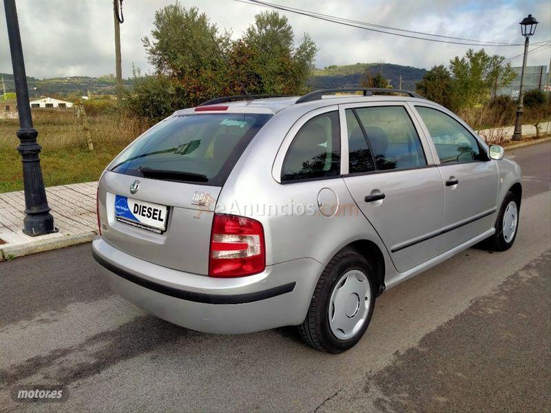 Skoda Fabia Combi 1.9 SDi 64CV Young de 2005 con 164.000 Km por 3.500 EUR. en Badajoz