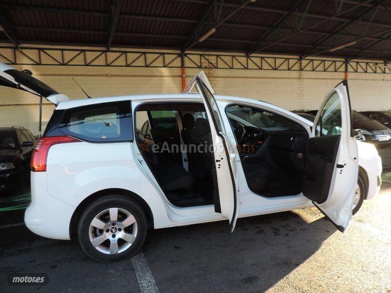 Peugeot 5008 Allure 2.0 BlueHDi 110KW 150CV de 2017 con 260.000 Km por 8.200 EUR. en Badajoz