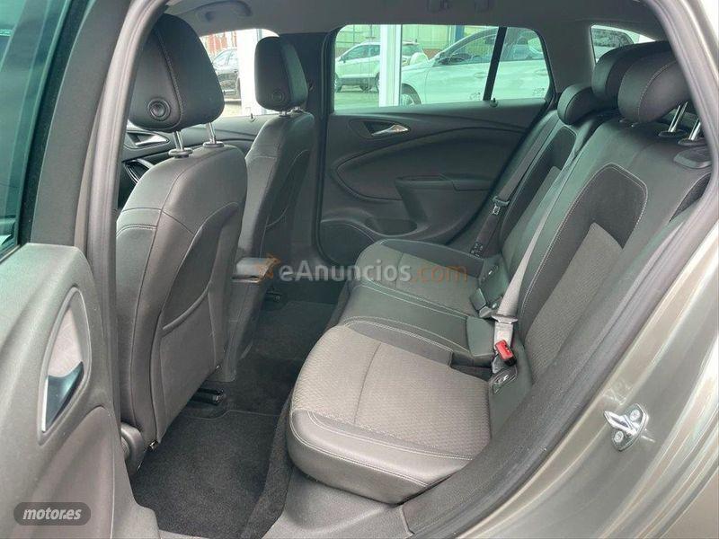 Opel Astra 1.6 CDTi SS 100kW 136CV Dynamic ST de 2017 con 130.000 Km por 13.650 EUR. en La Coruna