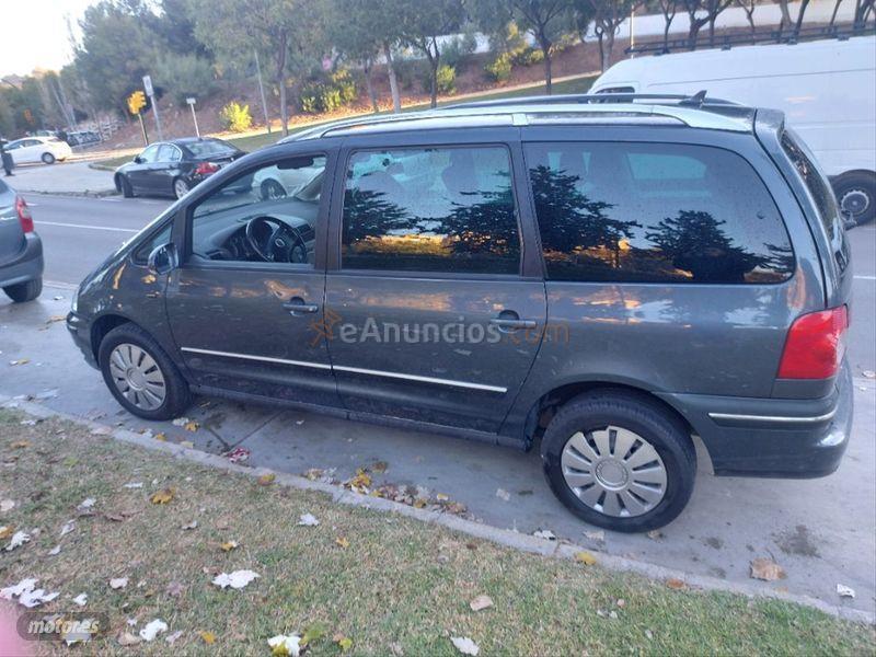 Volkswagen Sharan 2.0 TDI Highline de 2007 con 184.000 Km por 5.400 EUR. en Malaga