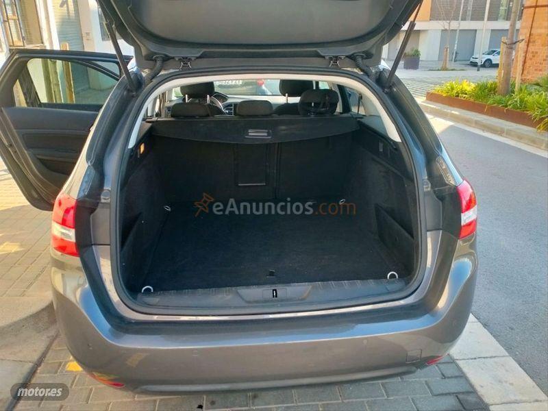 Peugeot 308 SW Style 1.6 BlueHDi 120 de 2016 con 83.000 Km por 12.500 EUR. en Barcelona