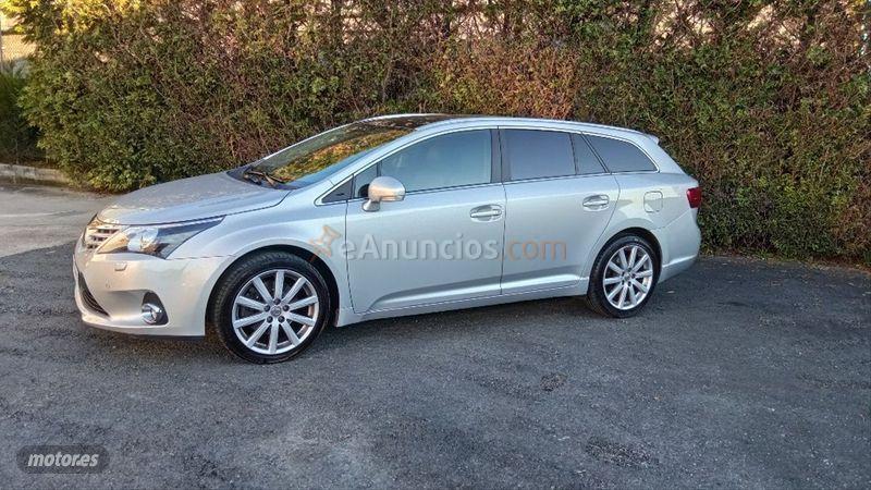 Toyota Avensis 150D Executive AutoDrive Cross Sport de 2014 con 147.400 Km por 15.500 EUR. en La Coruna