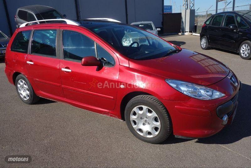 Peugeot 307 SW 1.6 de 2006 con 149.119 Km por 3.990 EUR. en Valencia