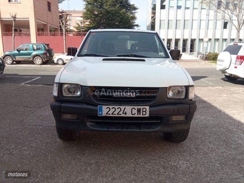 Isuzu Pick up 4X4 Doble cabina de 2004 con 279.700 Km por 7.800 EUR. en La Rioja