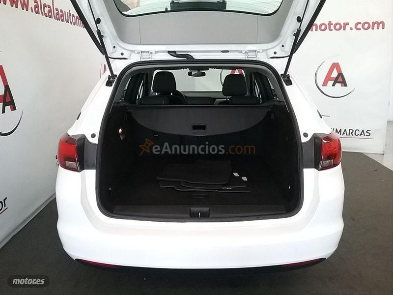 Opel Astra 1.6 CDTi SS 136 CV Selective ST de 2016 con 97.000 Km por 13.499 EUR. en Sevilla