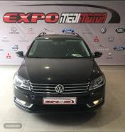 Volkswagen Passat Variant 1.6 TDI 105cv Edition BMot Tech de 2014 con 156.800 Km por 9.999 EUR. en Valladolid