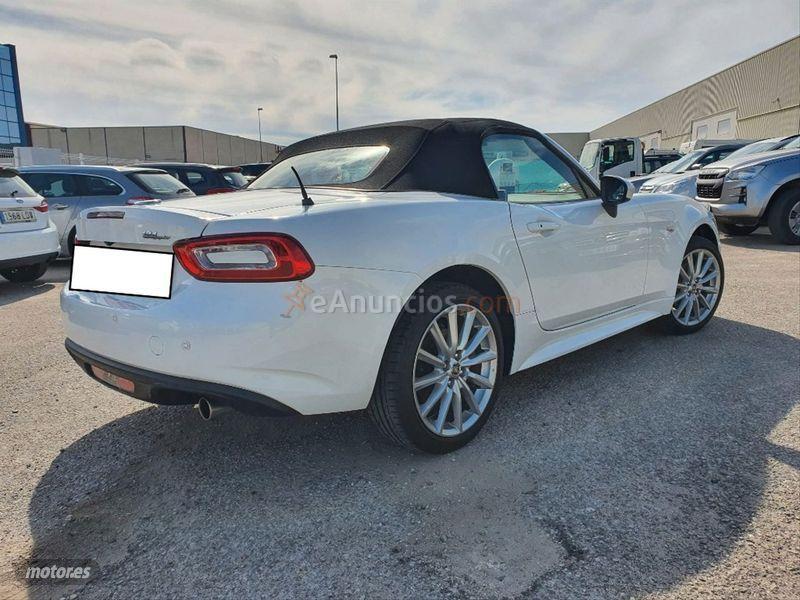 Fiat 124 Spider 124 Spider Lusso de 2017 con 70.177 Km por 22.769 EUR. en Cadiz