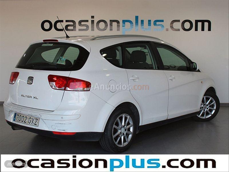 Seat Altea XL 1.6 TDI 105cv Style DSG de 2010 con 117.589 Km por 8.200 EUR. en Navarra