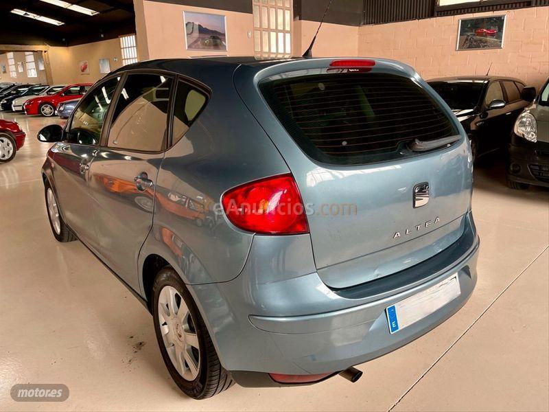 Seat Altea 1.9 TDI STYLANCE de 2005 con 209.000 Km por 3.800 EUR. en Zaragoza