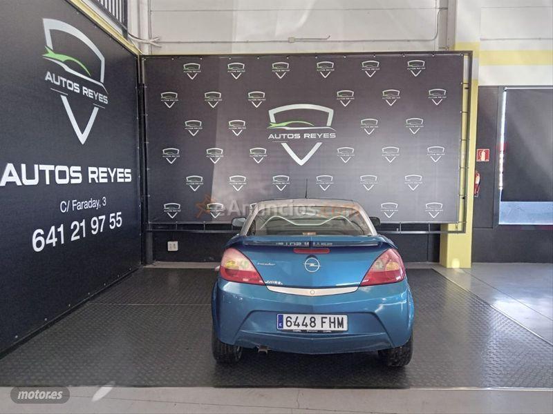 Opel Tigra Sport Premium 1.4 de 2005 con 156.000 Km por 2.600 EUR. en Madrid
