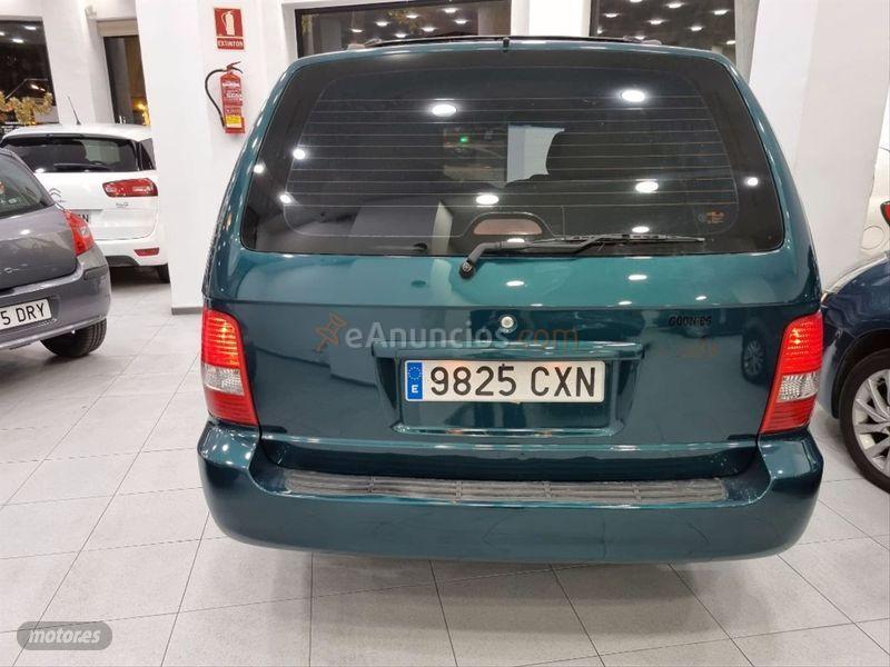 Kia Carnival 2.9 CRDi EX de 2004 con 134.000 Km por 4.800 EUR. en Valencia