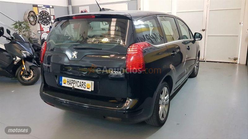 Peugeot 5008 Premium 1.6 HDI 110 FAP de 2010 con 180.000 Km por 6.499 EUR. en Malaga
