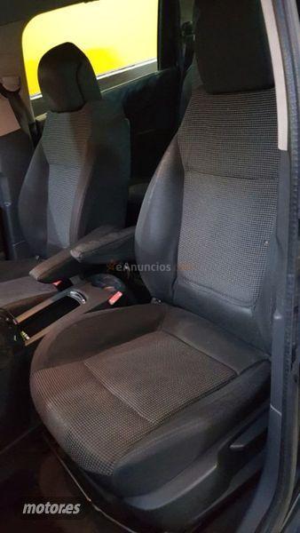 Peugeot 5008 Premium 1.6 HDI 110 FAP de 2010 con 180.000 Km por 6.499 EUR. en Malaga