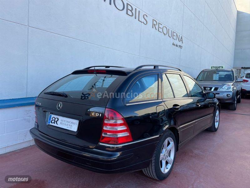 Mercedes Clase C C 270 CDI AVANTGARDE de 2004 con 320.000 Km por 4.850 EUR. en Barcelona