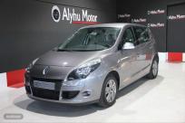 Renault Scenic Dynamique dCi 110 de 2011 con 119.000 Km por 7.990 EUR. en Salamanca
