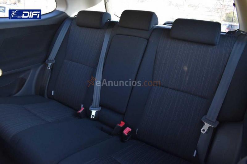 Toyota Auris 2.0 D4D Luna 