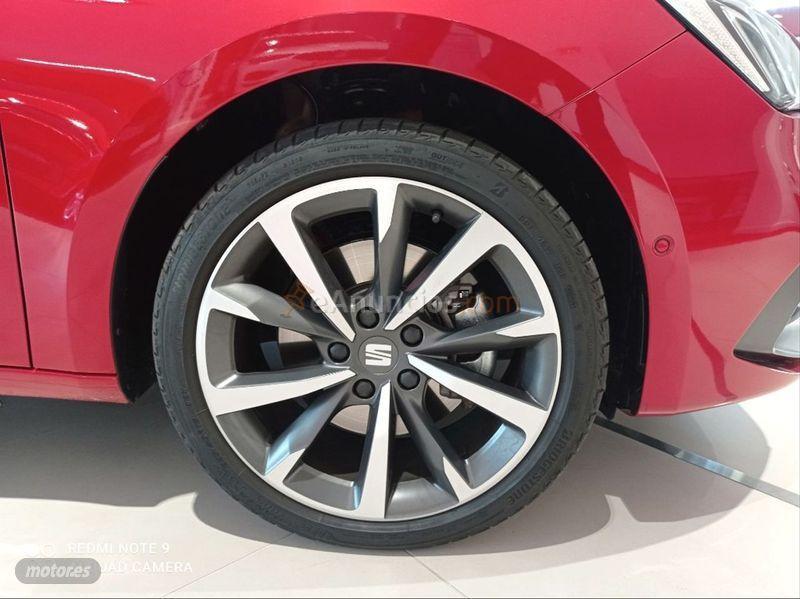 Seat Leon SP 1.4 eHybrid DSG SS FR Go XL de 2021 con 10.000 Km por 33.800 EUR. en Barcelona