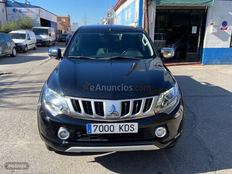 Mitsubishi L 200 DC 300 DID Kaiteki Auto de 2017 con 92.000 Km por 28.990 EUR. en Madrid