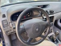 Renault Laguna GRAND TOUR DYNAMIQUE 1.9DCI 120CV de 2003 con 225.000 Km por 2.900 EUR. en La Coruna