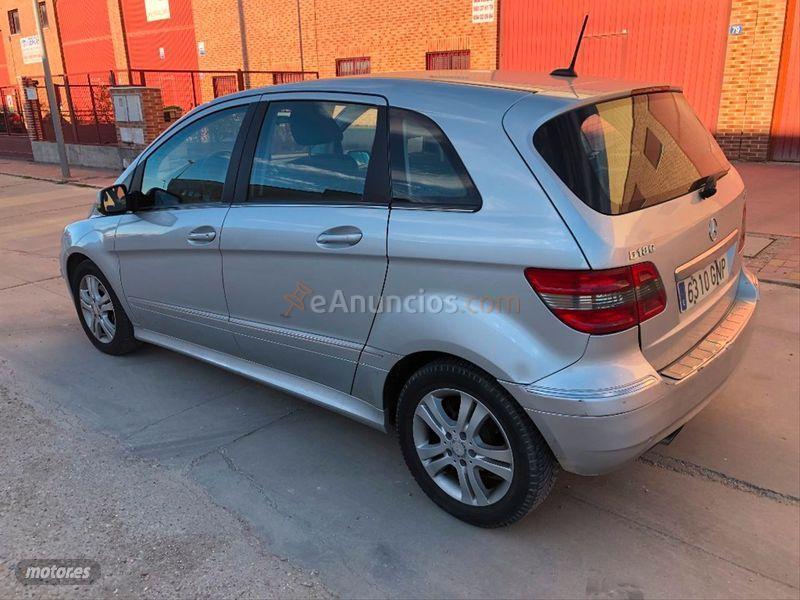 Mercedes Clase B B 200 CDI de 2009 con 330.000 Km por 5.500 EUR. en Valladolid