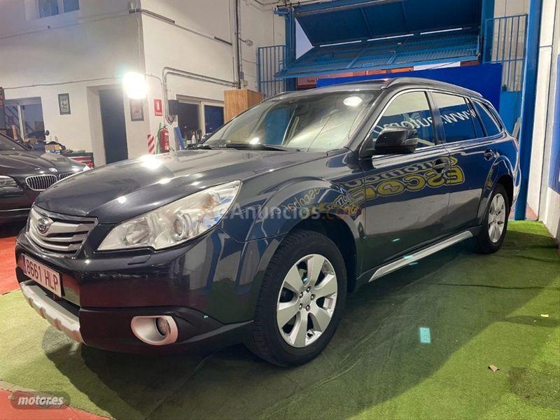 Subaru Outback 2.5i Premium de 2012 con 355.055 Km por 7.990 EUR. en Madrid