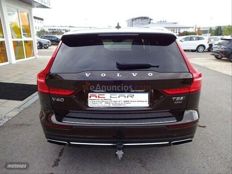 Volvo V 60 2.0 D2 RDesign Momentum Auto de 2019 con 50.300 Km por 33.250 EUR. en Madrid